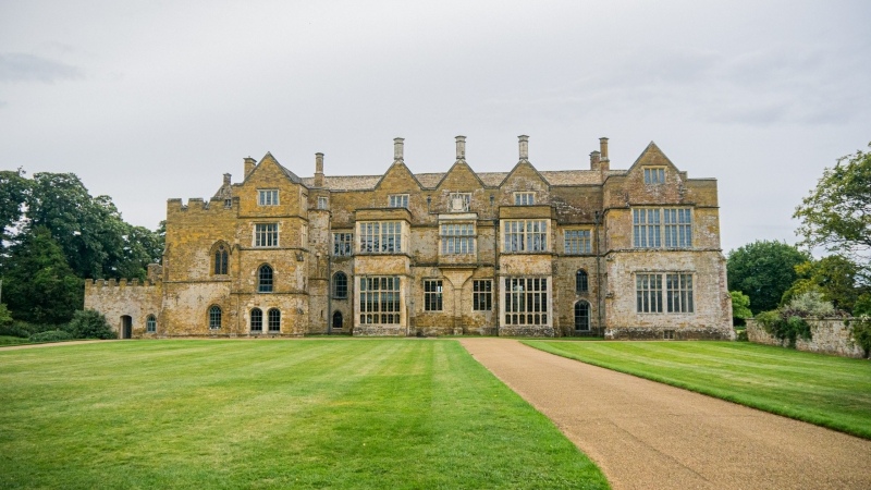 Broughton Castle